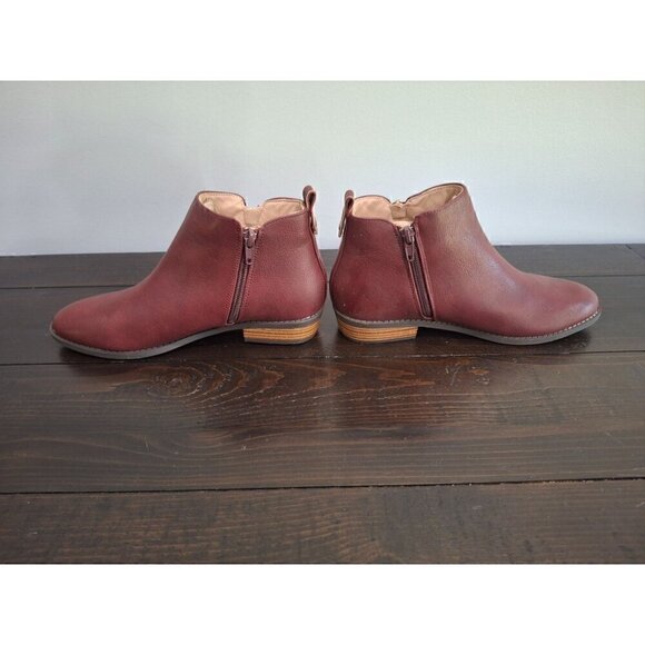 Journee Collection Ellis Bootie in Wine/NWOB, Size 5.5 - Picture 3 of 11